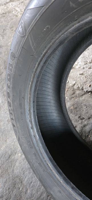 Гуми 2бр 225/55/17 - 1бр  - 89лв