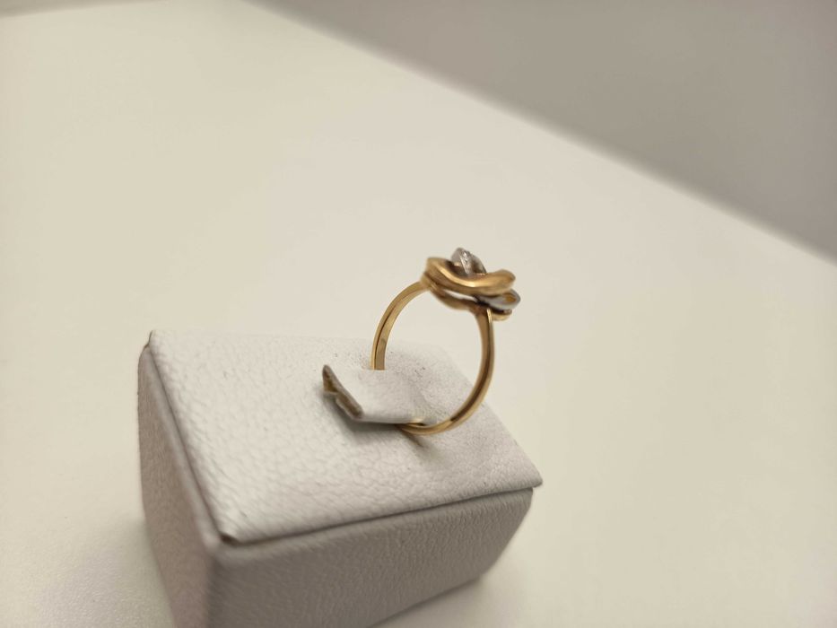 Inel aur galben + aur alb 18 Karate cu diamante (3.53 grame) ID10293