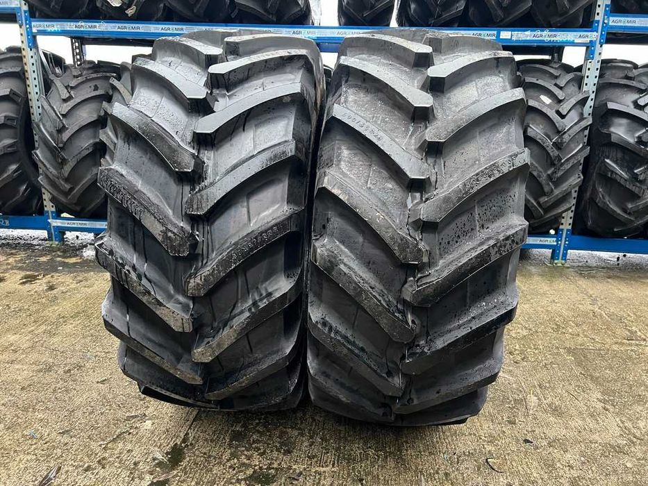 Anvelope radiale noi 600/65 R28 pentru tractor fata John Deere