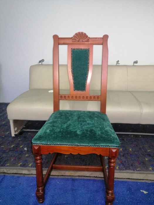 Tapiter Tapitam și retapitam canapele