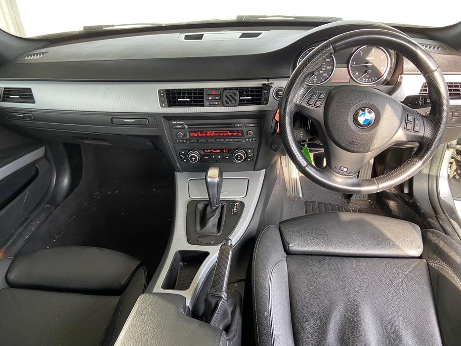 Dezmembrez BMW 320d LCI 2010 N47 2.0d 184cp,Recaro,Trapa,FLA,Led