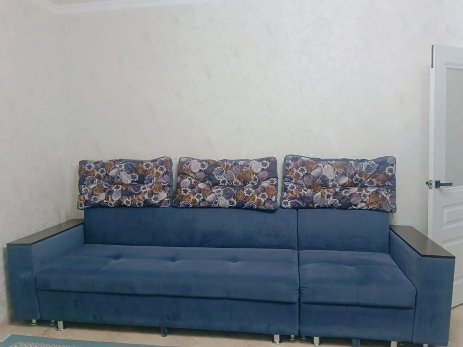 Диван для гостиной