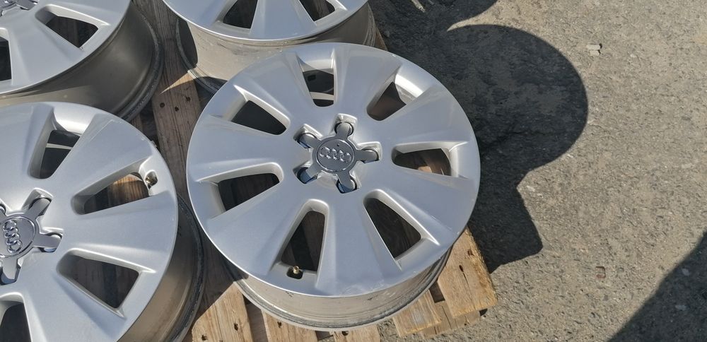 17 цола 5 х 112 мм АУДИ А4 - Оригинал !