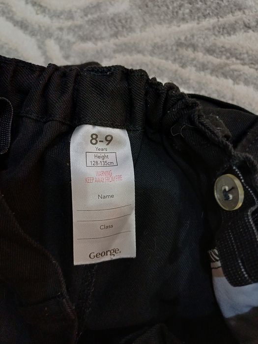 Срочно!!!Продам Школьные брюки George.