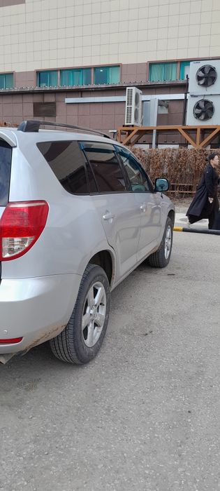 Тойота раф 4 2007 года