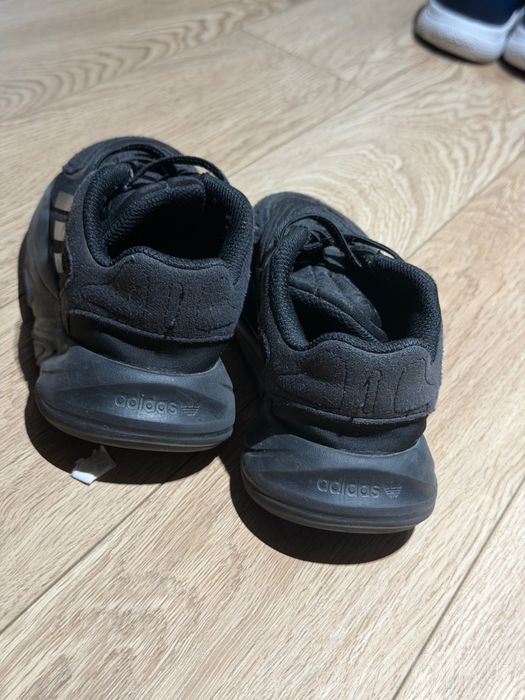 Черные кроссовки adidas для детей