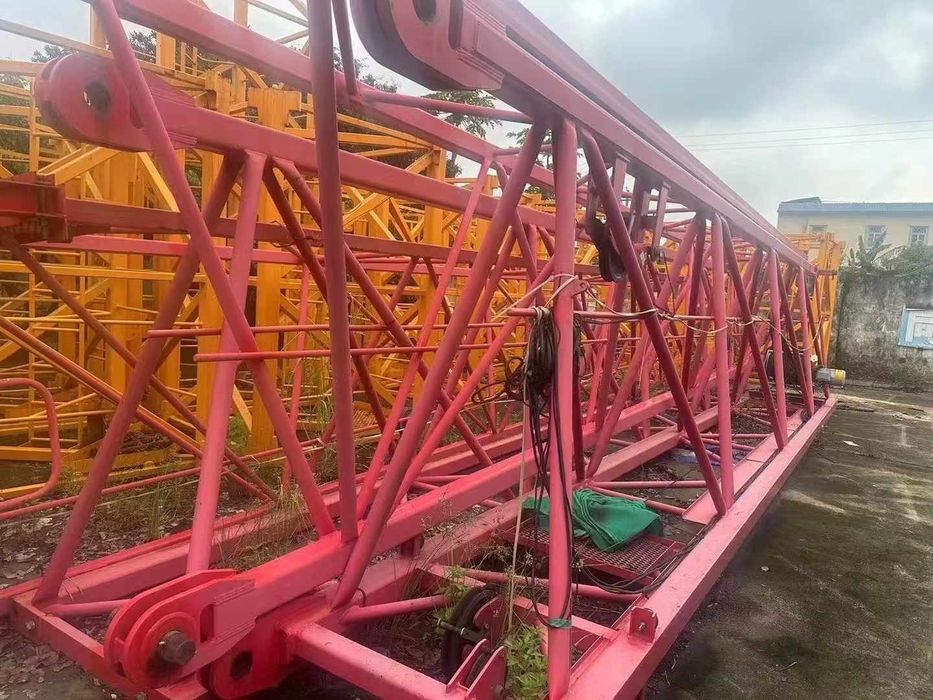 Minora krani （basheniy kran）