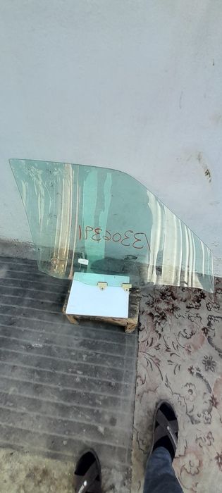 Продам     окна       нисан