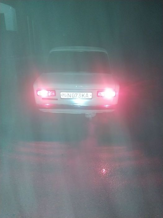 Жигули сотилади  хамма нарсаси зур