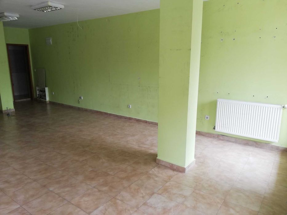 Отдавам под наем помещение на две нива