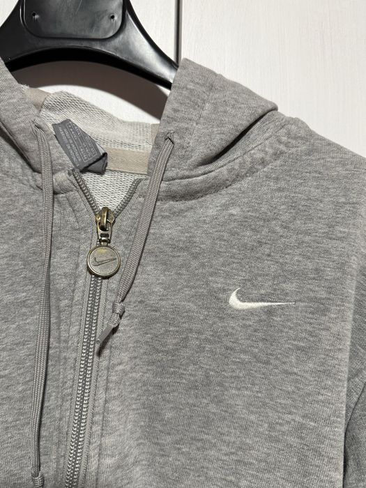 Сиви суитчери NIKE ESPIRIT