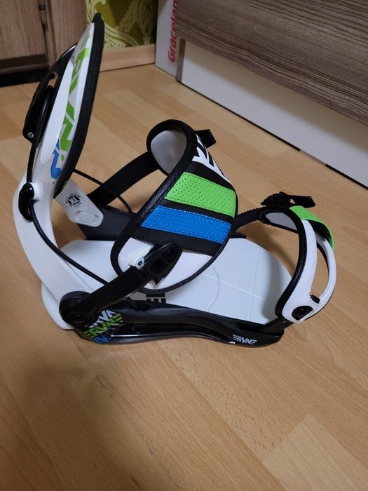 Чисто Нови Сноуборд Автомати Raven S250