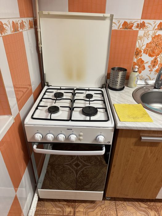 Aragaz zanussi cu 4 ochiuri