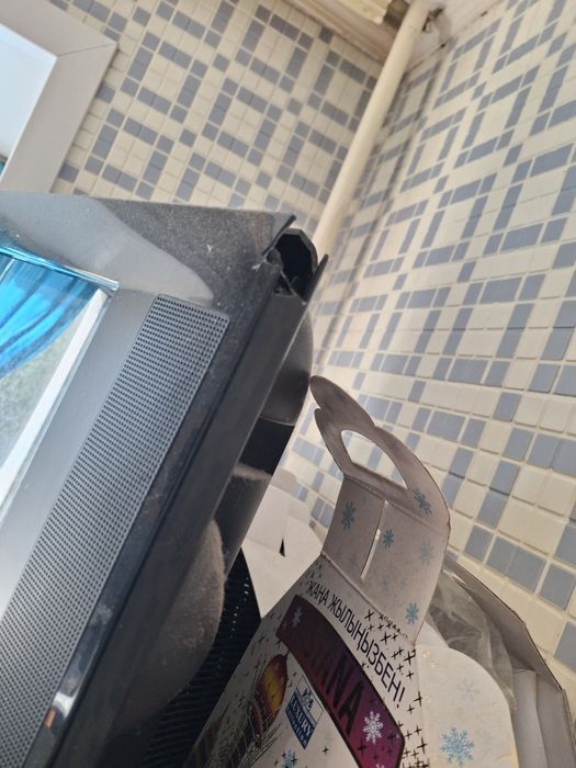 Продам телевизор LG