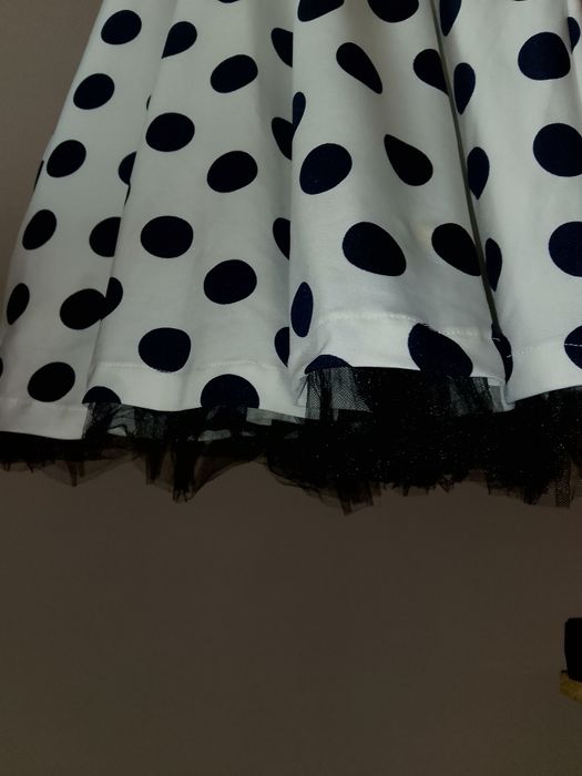 Страхотна рокля с дантела