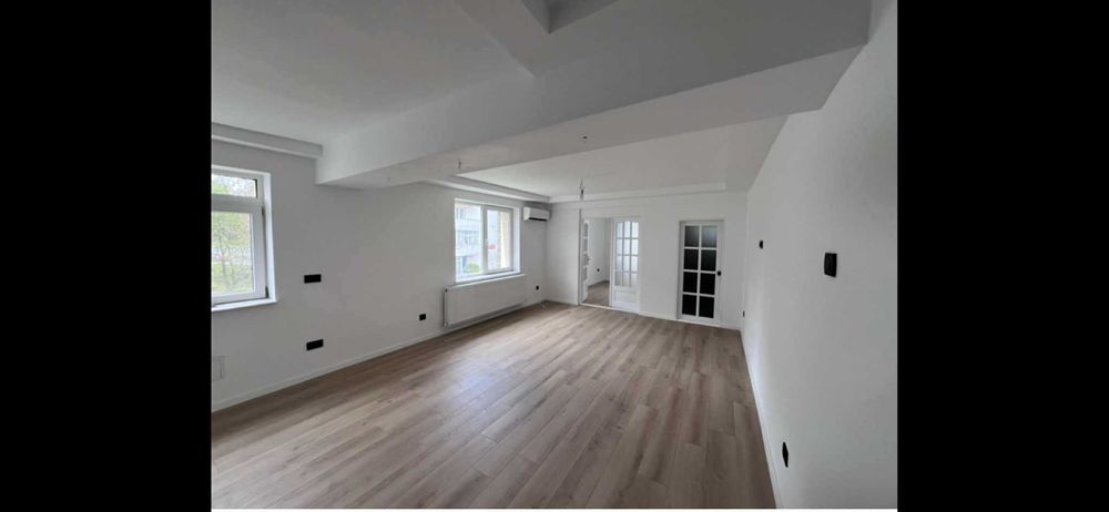 Apartament cu două camere, zona Teatru, pietonală