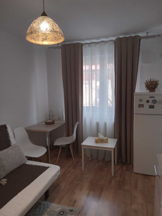 Proprietar inchiriez garsoniera cf.2 -  Zona B-dul Unirii- Zepter