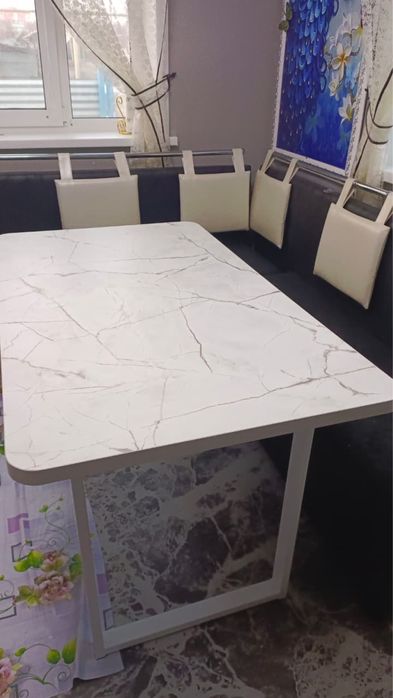 Продам кухоный стол