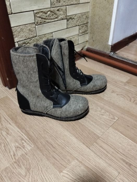 Продам спец обувь