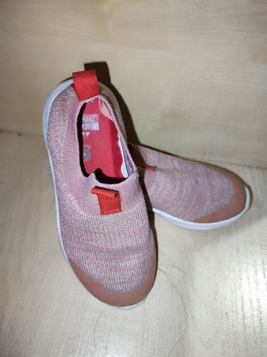 Продам детские сандалики