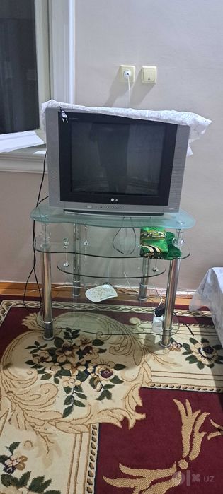 Televizor lg postavkasi bilan.