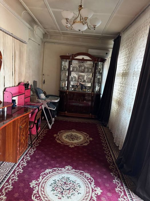 Uch tepa Jurjoniy mahallada uy sotiladi