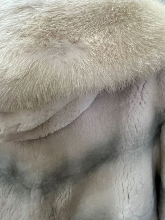 Продаю шубу размер М Бобер и Норка