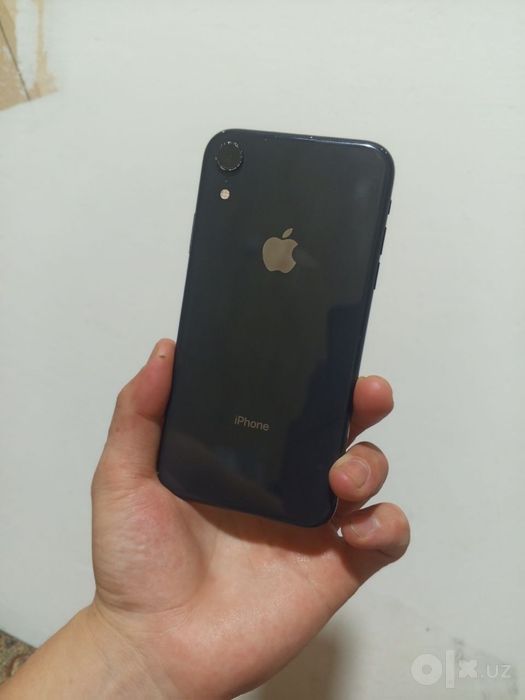 Iphone xr    b/y