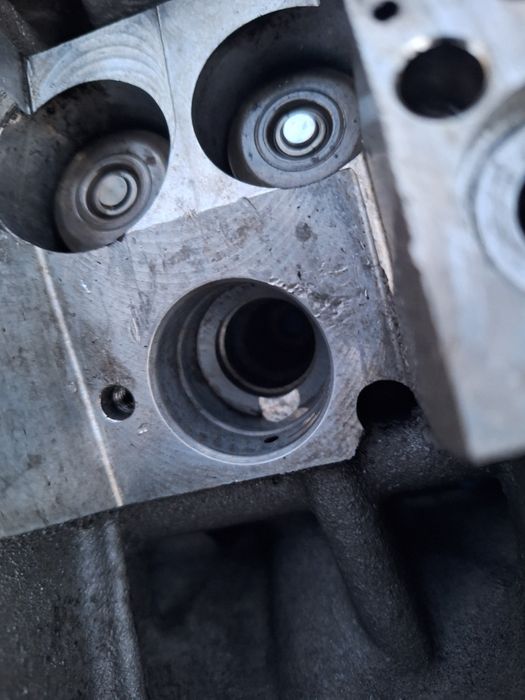 Отлично състояние легла дюзи  Глава 1.9tdi 131к Volkswagen Audi Seat