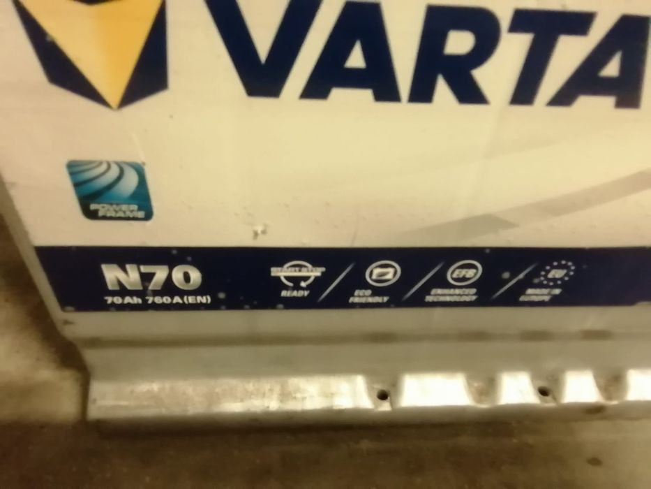 Baterie auto Varta 70 amperi Efb merge și pe start stop