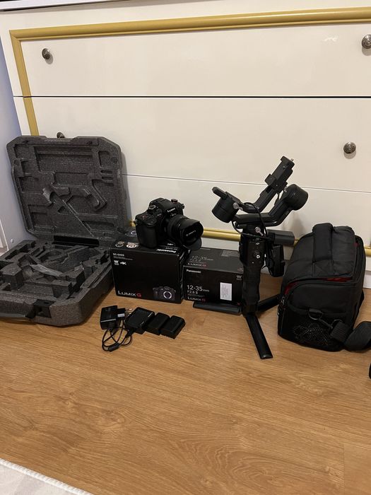 Продавам Panasonik GH5s