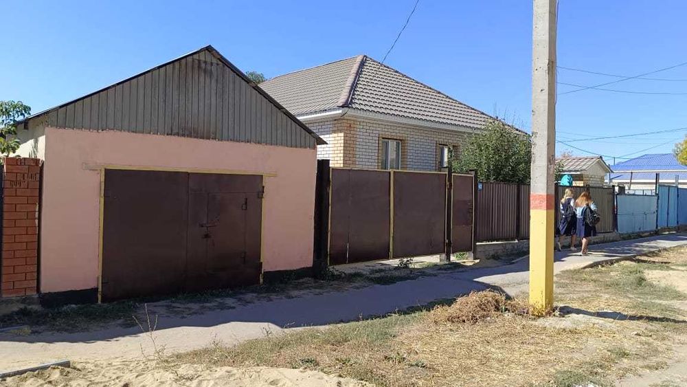 Продам 2 дома во 1 дворе