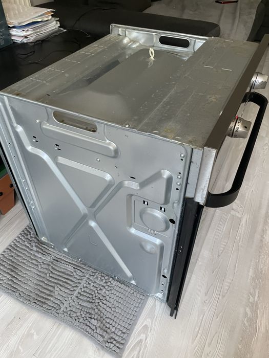 Cuptor electric Zanussi