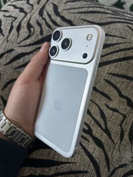 Айфон 17 про корпус XR