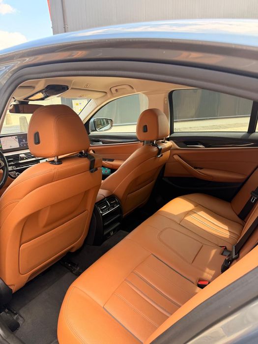 BMW seria 5 G30 530d xDrive Aut Luxury line