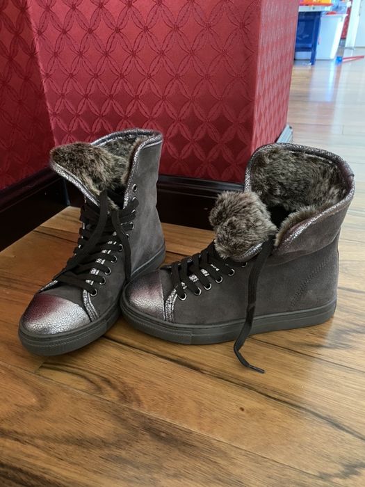 Ghete marimea 36 imblanite Benvenutti