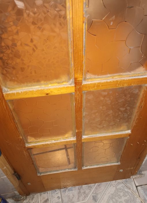 Uși lemn masiv ,brad