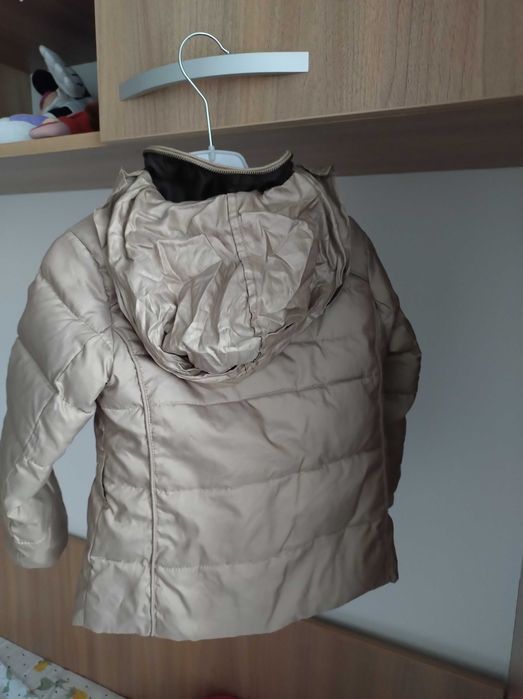 Geaca Zara unisex model deosebit, marimea 98