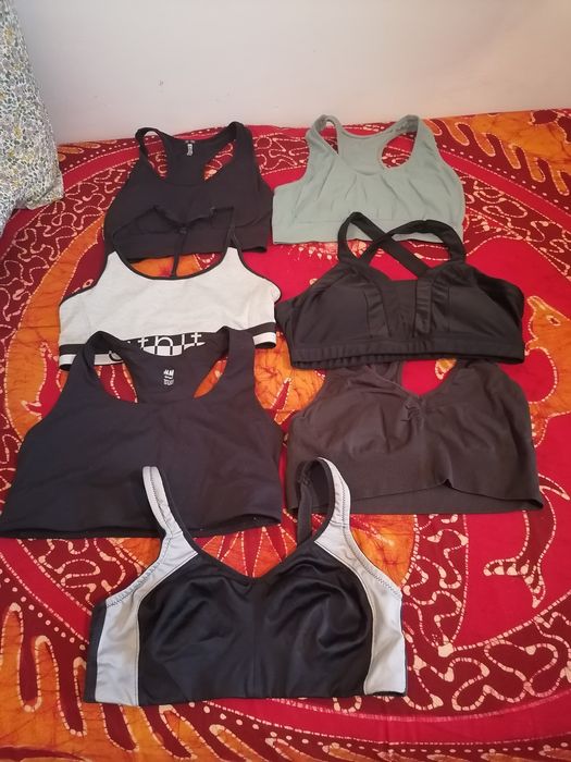 Bustiere damă (13 bucăți) - 100 lei