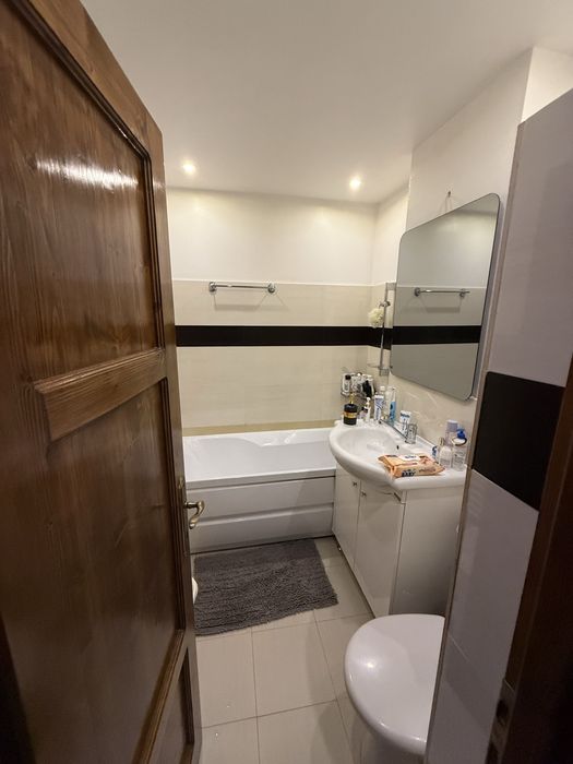 Apartament de vanzare lipovei 5 min de mers pe jos mall!!