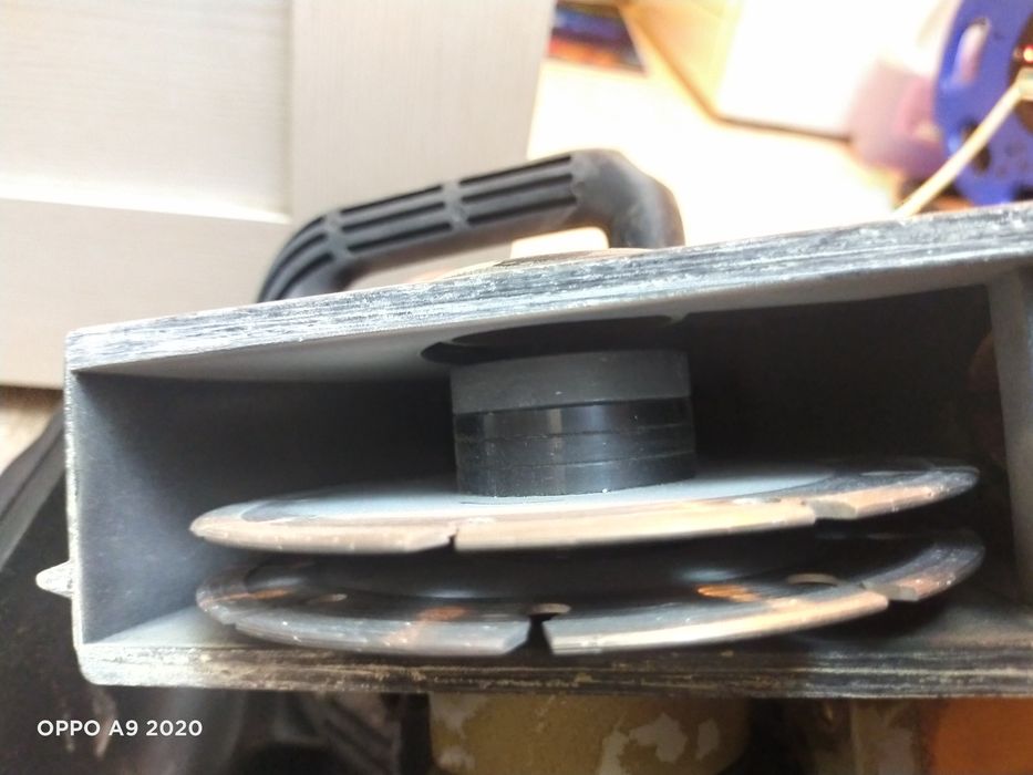 Продам штраборез и пылесос