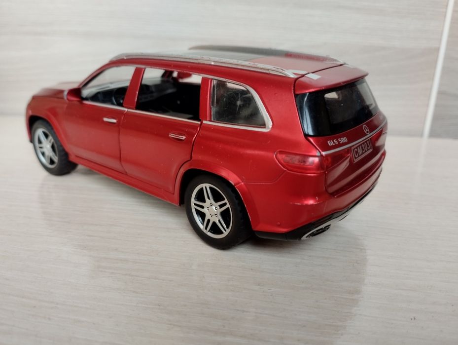 Машинки металлические