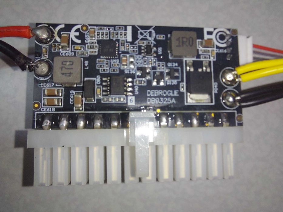 Безшумно захранване за компютър PicoPSU Debroglie 300W модел DB9325A