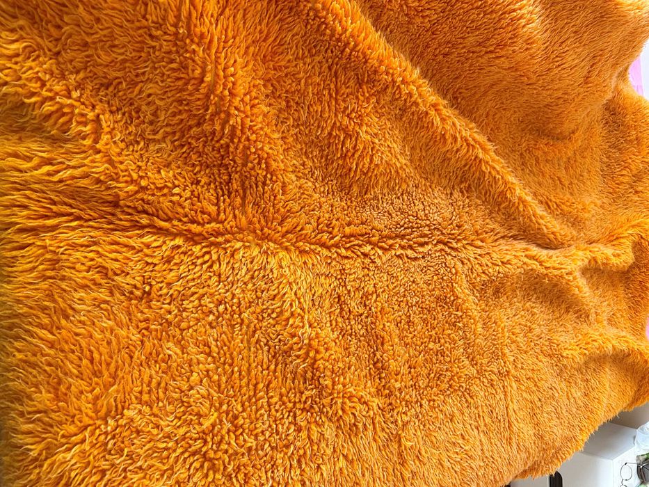 Продавам нови, ръчно такани губери и китеници от чиста вълна