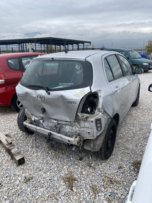 Тойота Ярис 1.3 бензин на части