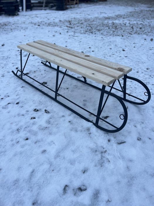 Sanie din fier cu lemn  masiv