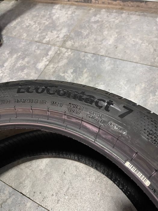Continental EcoContact 7  275/45R22
