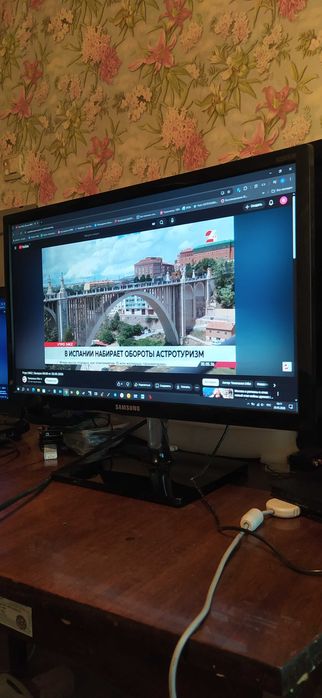 самсунг монитор продается