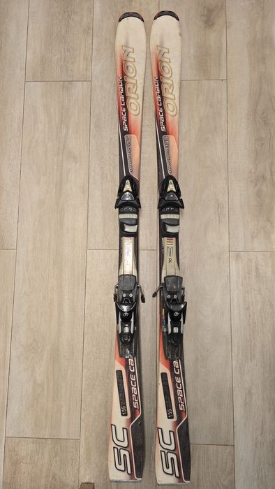 Продавам Ски ORION