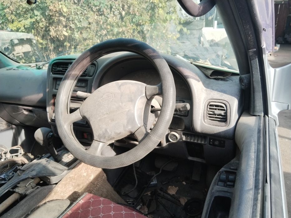 Ниссан Серена С23 на разбор